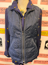 Load image into Gallery viewer, Navy Lightweight Quilted Vest (Size M)