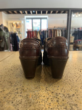 Load image into Gallery viewer, *AS IS* Vintage Josef Seibel Brown Booties (Size 5)