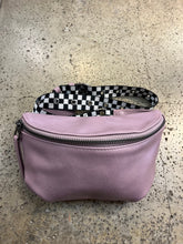 Cargar imagen en el visor de la galería, Purple and Checkers Fanny Pack