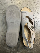 Cargar imagen en el visor de la galería, Biotime Comfort Sandals (Size 42 = 11)