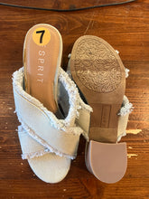Load image into Gallery viewer, Esprit Light Denim Fringe Sandals (Size 7)