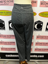 Load image into Gallery viewer, Lolë Track Jogger (Size M)