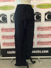 Cargar imagen en el visor de la galería, Lightweight Cargo Pants (3 Colours)