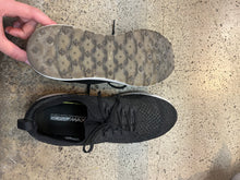Load image into Gallery viewer, Skechers Go Golf Shoes (Size 8.5)