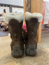 Load image into Gallery viewer, Columbia Front Zip Winter Boots (Size 6)