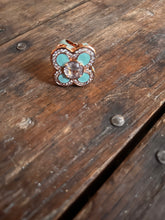 Cargar imagen en el visor de la galería, Lauren G Adams Turquoise Clover Ring