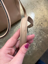 Cargar imagen en el visor de la galería, Nine West Beige Satchel Handbag