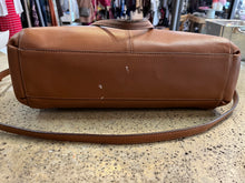Cargar imagen en el visor de la galería, Coach Mini Christie Brown Leather Carry All