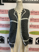 Load image into Gallery viewer, Grey Handknit Chunky Vest (Size M/L)