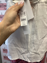 Cargar imagen en el visor de la galería, NWT Topshop White Tank (Size 6)
