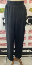 Cargar imagen en el visor de la galería, Puma Black Jogging Pants (Size XL)