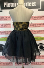 Cargar imagen en el visor de la galería, NWT Parisian Collection Sweetheart Neck Dress (Size XS)