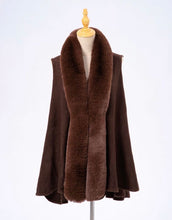 Cargar imagen en el visor de la galería, Faux Fur Trimmed Vest -One Size (4 Colors)