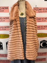 Charger l'image dans la galerie, Made in Italy Pink Fuzzy Vest (Size L/XL)