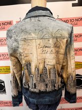 Cargar imagen en el visor de la galería, Dolcezza Cityscape Art Print Jacket (Size M)