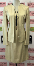 Load image into Gallery viewer, NWT Vintage D’Oraz Dress Set (Size 6)