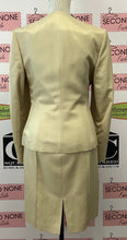 Load image into Gallery viewer, NWT Vintage D’Oraz Dress Set (Size 6)
