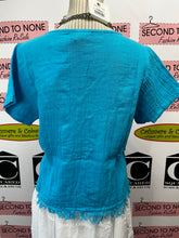 Load image into Gallery viewer, 100% Cotton Large Floral Top (2 Colors)