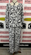 Load image into Gallery viewer, Black & White Abstract Flowy Pants (Only 3 left)