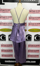 Load image into Gallery viewer, Satin 2-Piece Pyjamas Set (Size 2X)