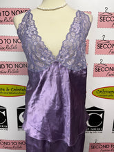 Load image into Gallery viewer, Satin 2-Piece Pyjamas Set (Size 2X)