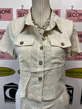 Charger l'image dans la galerie, Cropped Linen-Look Button-Front Top