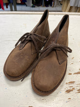 Cargar imagen en el visor de la galería, Clark’s Brown Leather Women’s Desert Boots (Size 7)