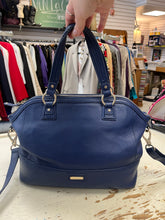 Charger l'image dans la galerie, Danier Blue Pebbled Leather Handbag + Dustcover