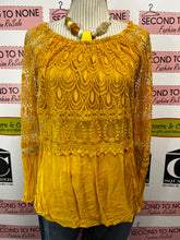 Cargar imagen en el visor de la galería, Italian Made Marigold Long Sleeve Top (Size M)
