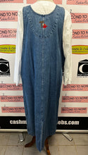 Cargar imagen en el visor de la galería, Vintage C.J Banks Elephant Embroidered Denim Dress (Size 18W)