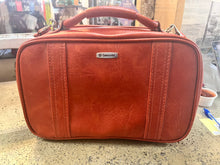 Cargar imagen en el visor de la galería, Vintage Samsonite Carry-On Suitcase