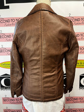 Cargar imagen en el visor de la galería, French Dressing Caramel Faux Leather Jacket (Size XS)