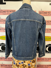 Load image into Gallery viewer, The GAP Oversized Jean Jacket (Size XS)