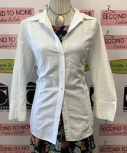 Load image into Gallery viewer, NR Crisp Cotton Button Down (Size L)