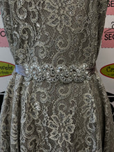 Cargar imagen en el visor de la galería, Betsy Adam Gatsby Dress (Size 10)