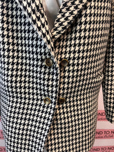 Load image into Gallery viewer, Vintage Wool Blend Houndstooth Blazer (Size 40/XL)