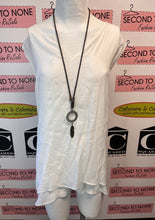 Charger l'image dans la galerie, Cristina B White Layered Tank Top (Size XXL)