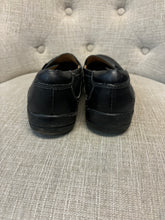 Load image into Gallery viewer, Natural Soul Leather Comfort Shoes (Size 8.5)
