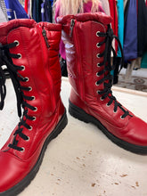 Cargar imagen en el visor de la galería, Olang Red Hiking Boots with Retractable Grips (Size 41= 10)