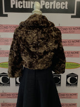 Load image into Gallery viewer, Faux Fur Kenzie Designer Coat (Size 6)