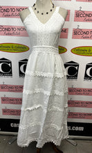 Cargar imagen en el visor de la galería, 100% Cotton Pretty Eyelet Sundress (Only 2 Colours Left!)