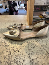 Load image into Gallery viewer, Christian Siriano Gold Tassel-Front Flats (Size 9 1/2)