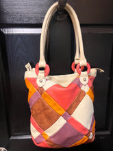 Charger l'image dans la galerie, Vintage-Inspired Handbag