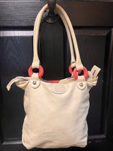 Charger l'image dans la galerie, Vintage-Inspired Handbag