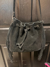 Cargar imagen en el visor de la galería, Steve Madden Fringe Purse