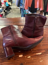 Load image into Gallery viewer, Nine West Burgundy Leather Ankle Booties (Size 6.5)