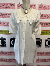 Load image into Gallery viewer, Vintage Lace Collar Blouse (Size 10)