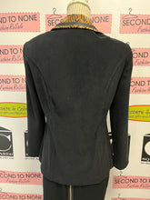 Load image into Gallery viewer, Vintage Animal Print Accent Blazer (Size 6)