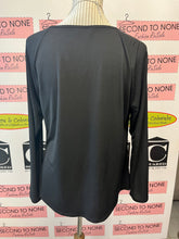 Load image into Gallery viewer, Jones New York Keyhole Black Top (Size M)