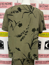 Load image into Gallery viewer, Vintage Olive & Black Printed Skirt & Shirt Set (Size L/XL)